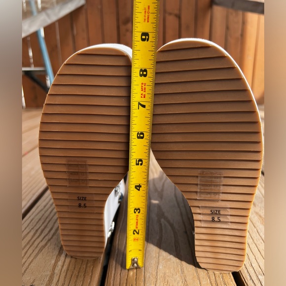 Bill Blass Rhinestone Wedge Sandals Women Size 8.5 NWT - Picture 8 of 13